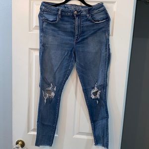 American Eagle high rise jegging. Short length.